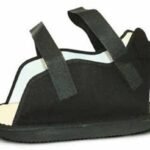 صندل طبي للجبيرة - تصميم متميز بمواد عالية الجودة لمنع الضغط على مناطق الإصابة